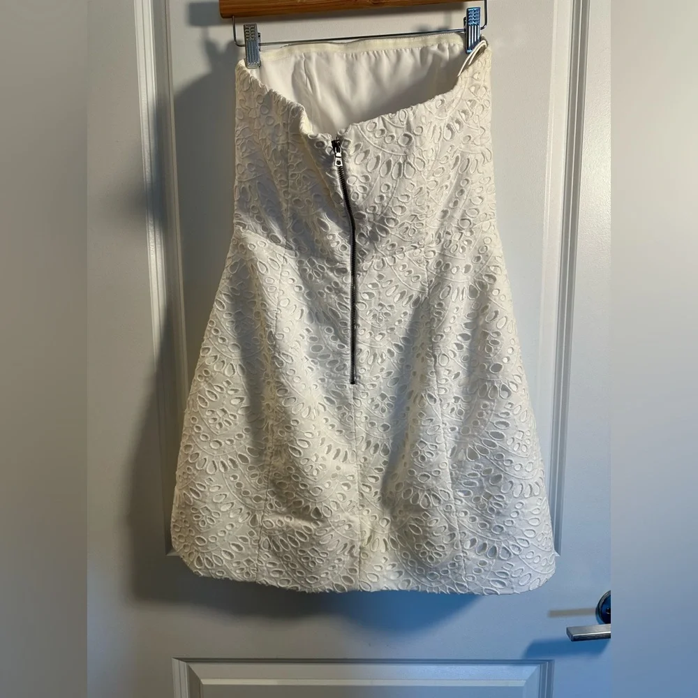 Alice + Olivia White Strapless Fit & Flare Eyelet Lace Mini Dress - Picture 5 of 13